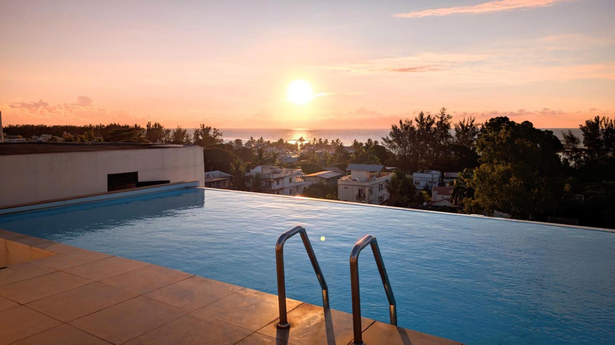 Apartment House With Pool *